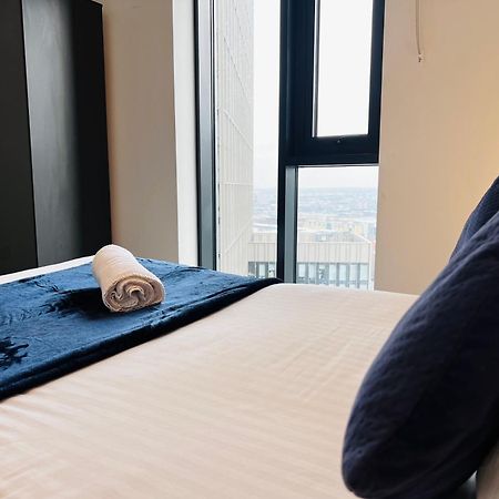 Premium Deals L Last-Minute Stay L 4 Min Walk To Birmingham Central Library L 18Th Floor 2 Bed 2 Bath City Centre Penthouse With Gym & Netflix By Jvt Short Lets Kültér fotó
