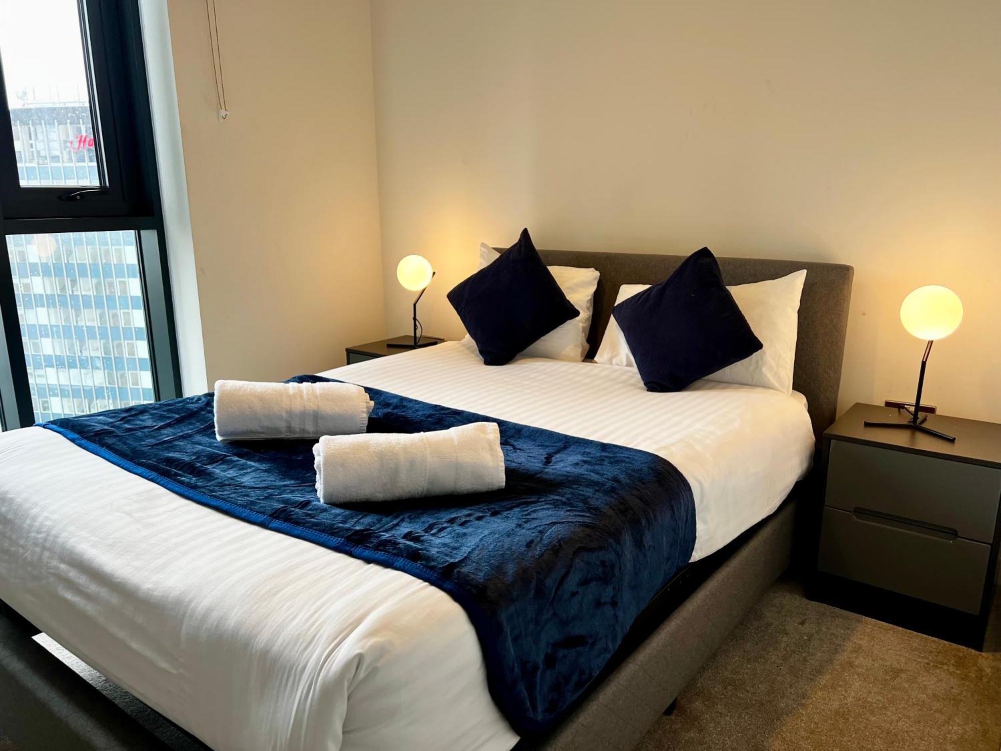 Premium Deals L Last-Minute Stay L 4 Min Walk To Birmingham Central Library L 18Th Floor 2 Bed 2 Bath City Centre Penthouse With Gym & Netflix By Jvt Short Lets Kültér fotó