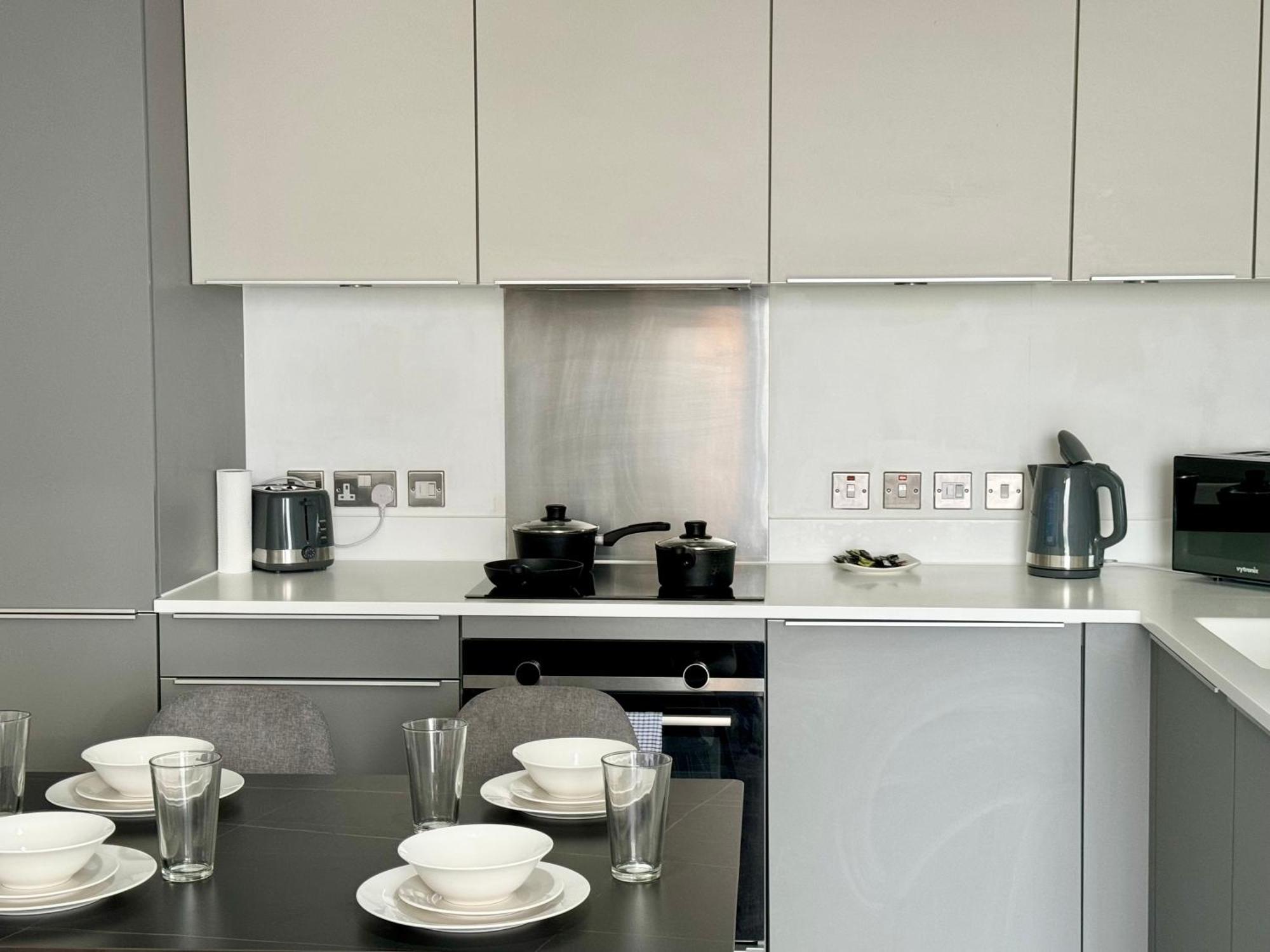 Premium Deals L Last-Minute Stay L 4 Min Walk To Birmingham Central Library L 18Th Floor 2 Bed 2 Bath City Centre Penthouse With Gym & Netflix By Jvt Short Lets Kültér fotó
