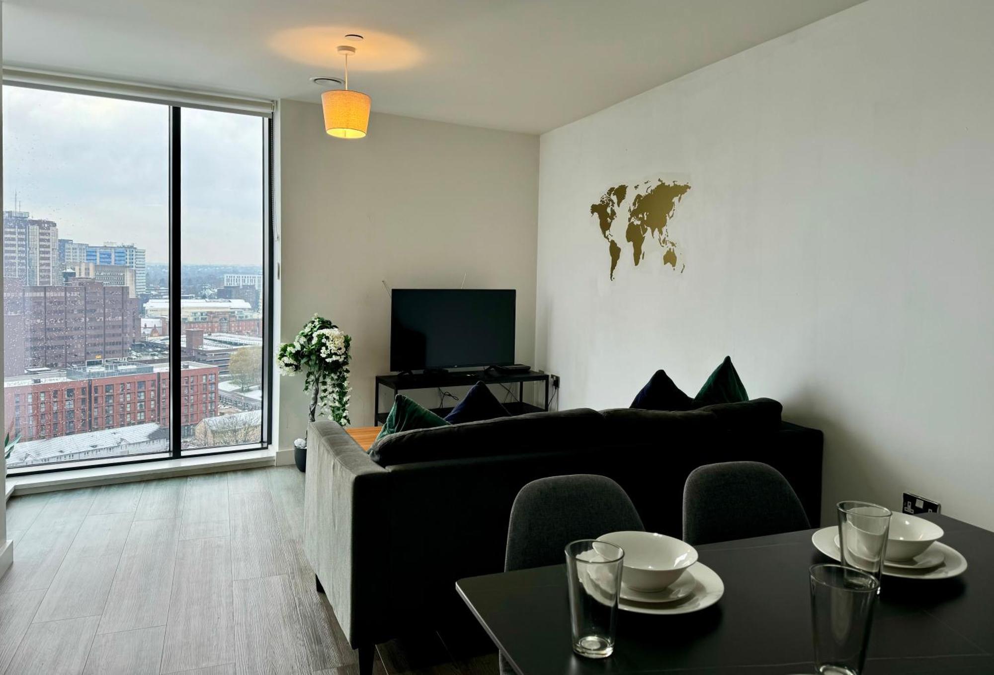 Premium Deals L Last-Minute Stay L 4 Min Walk To Birmingham Central Library L 18Th Floor 2 Bed 2 Bath City Centre Penthouse With Gym & Netflix By Jvt Short Lets Kültér fotó