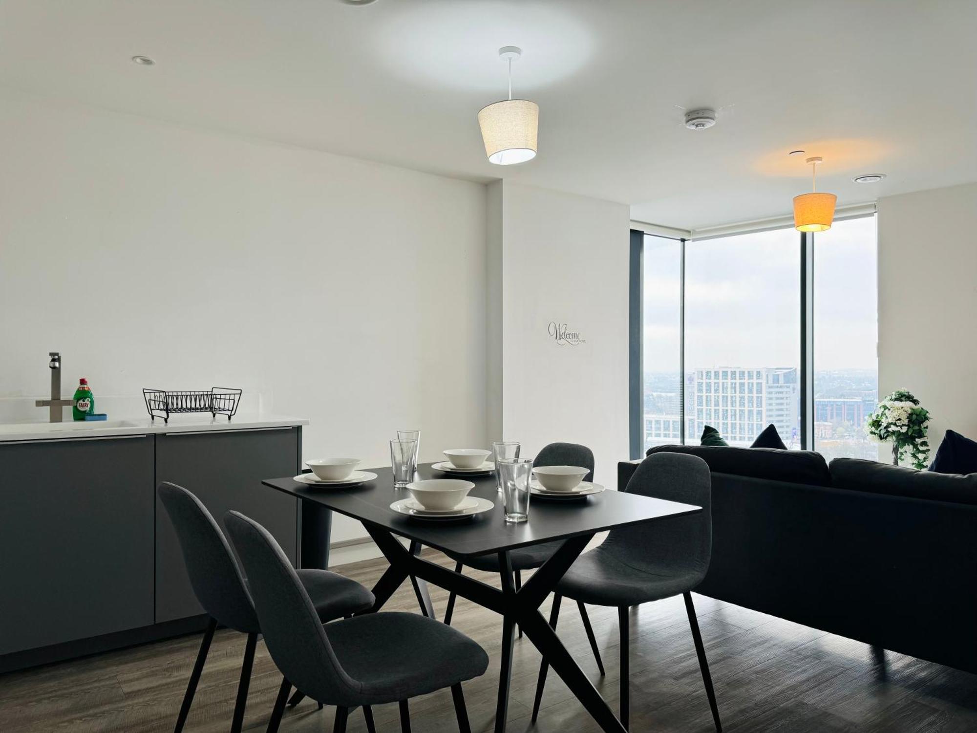 Premium Deals L Last-Minute Stay L 4 Min Walk To Birmingham Central Library L 18Th Floor 2 Bed 2 Bath City Centre Penthouse With Gym & Netflix By Jvt Short Lets Kültér fotó
