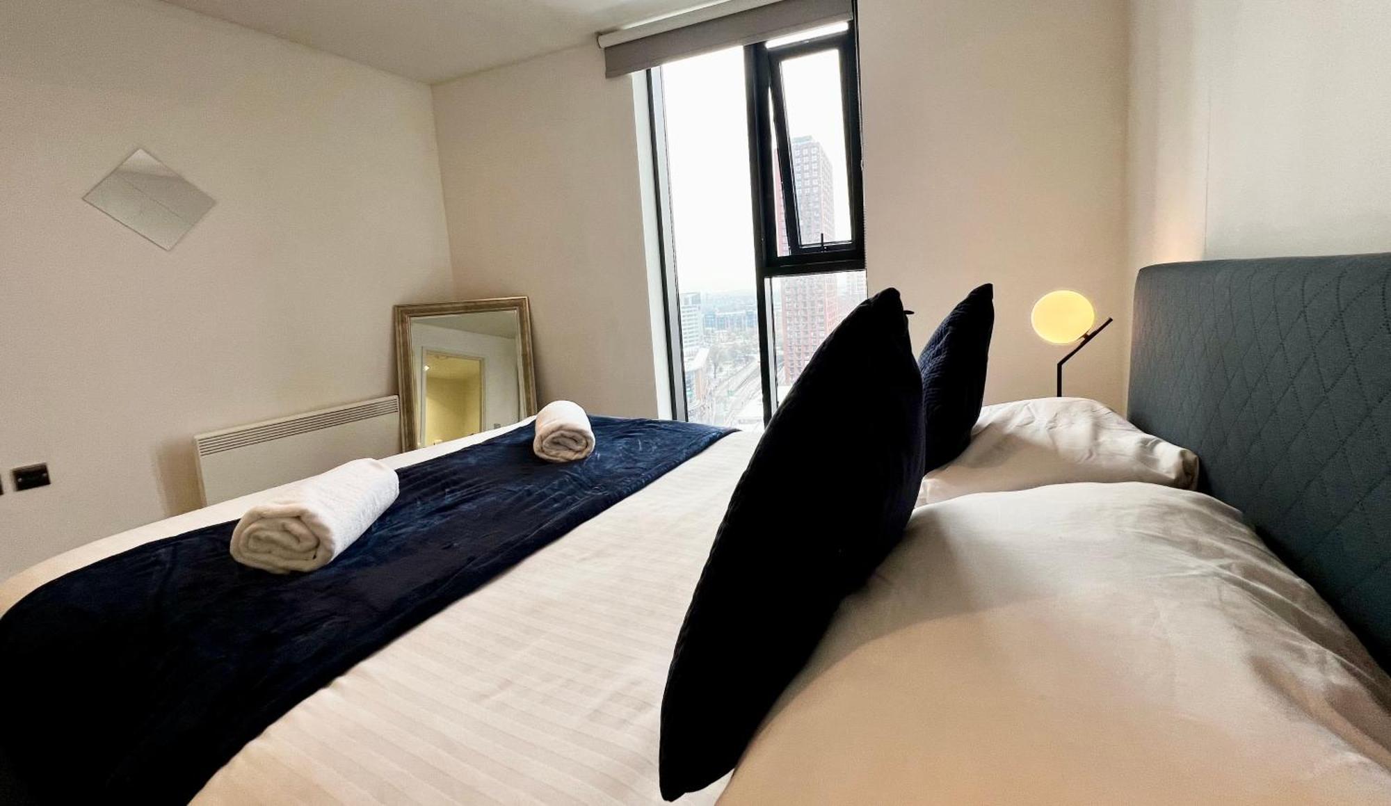 Premium Deals L Last-Minute Stay L 4 Min Walk To Birmingham Central Library L 18Th Floor 2 Bed 2 Bath City Centre Penthouse With Gym & Netflix By Jvt Short Lets Kültér fotó