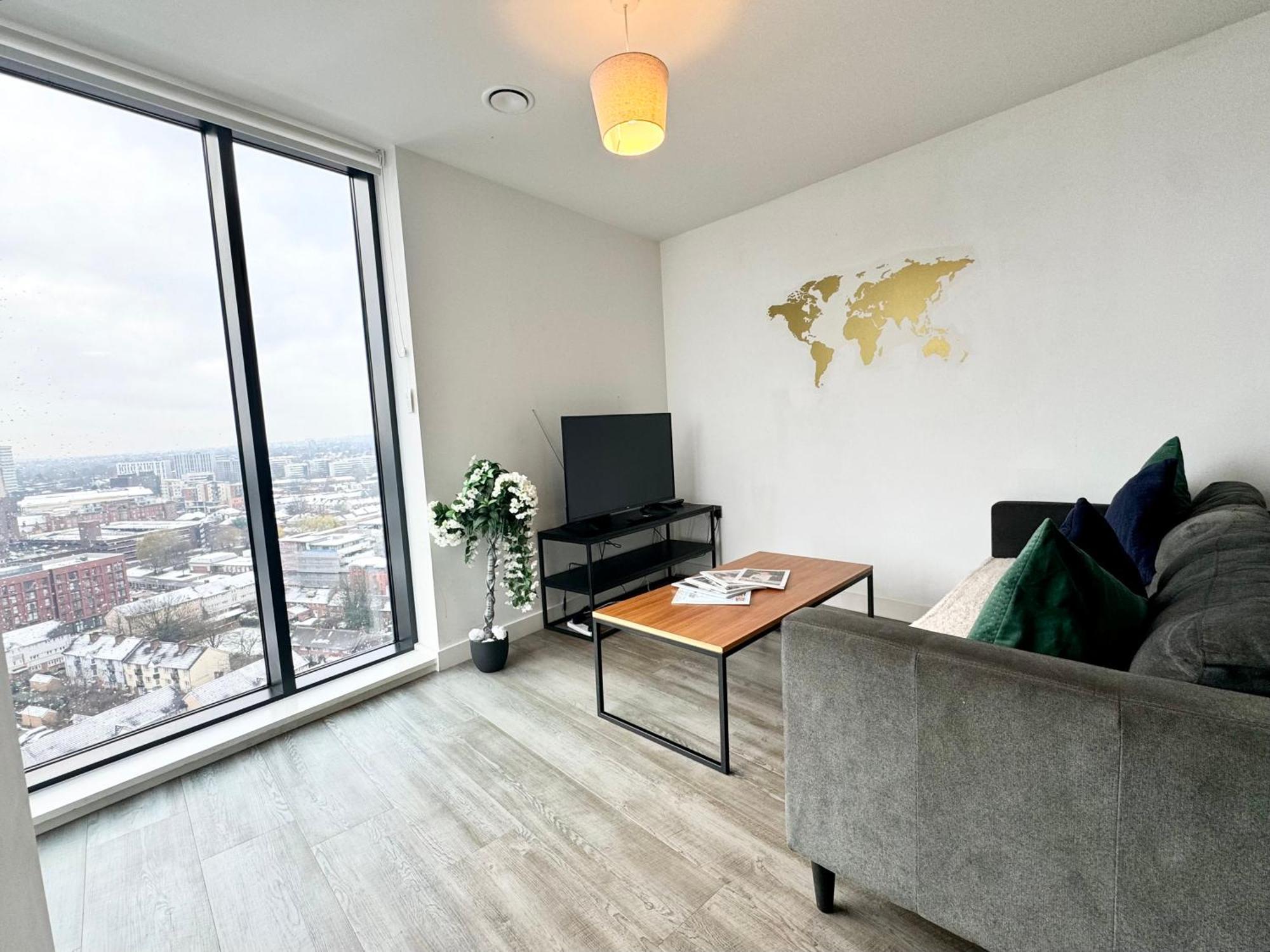 Premium Deals L Last-Minute Stay L 4 Min Walk To Birmingham Central Library L 18Th Floor 2 Bed 2 Bath City Centre Penthouse With Gym & Netflix By Jvt Short Lets Kültér fotó